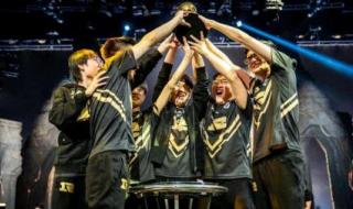 英雄联盟主题曲 英雄联盟主题曲